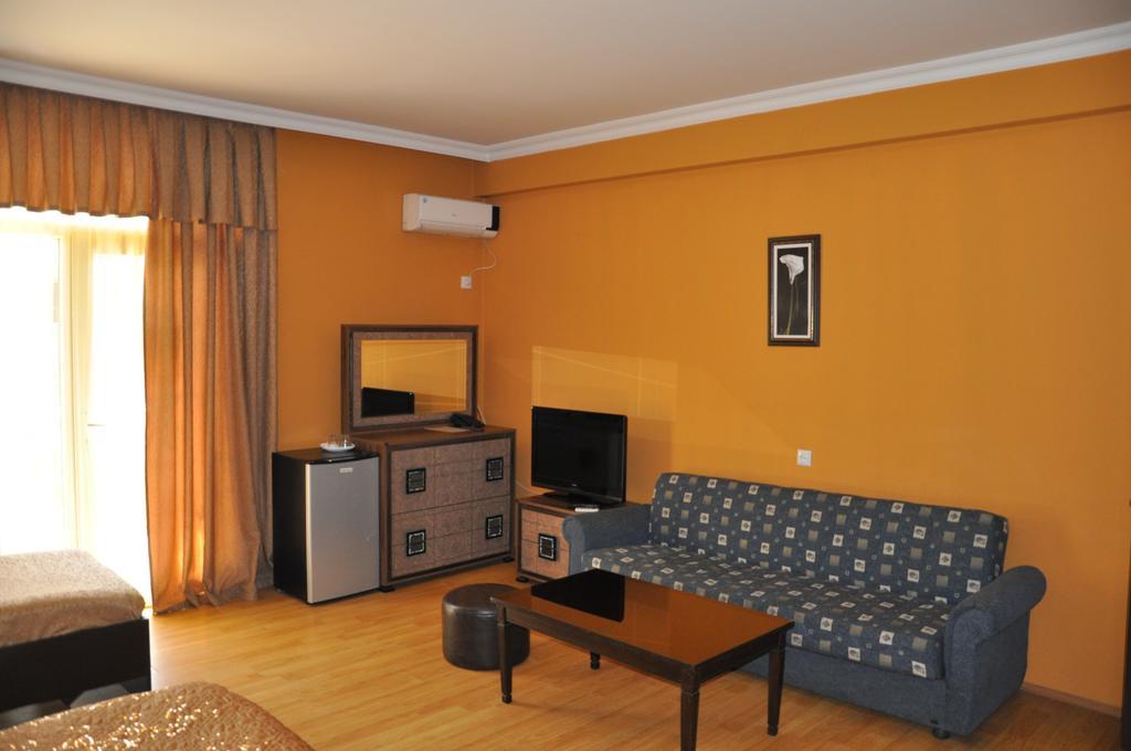 Prestige Hotel バトゥーミ 部屋 写真