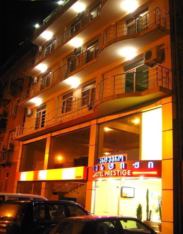 Prestige Hotel バトゥーミ エクステリア 写真