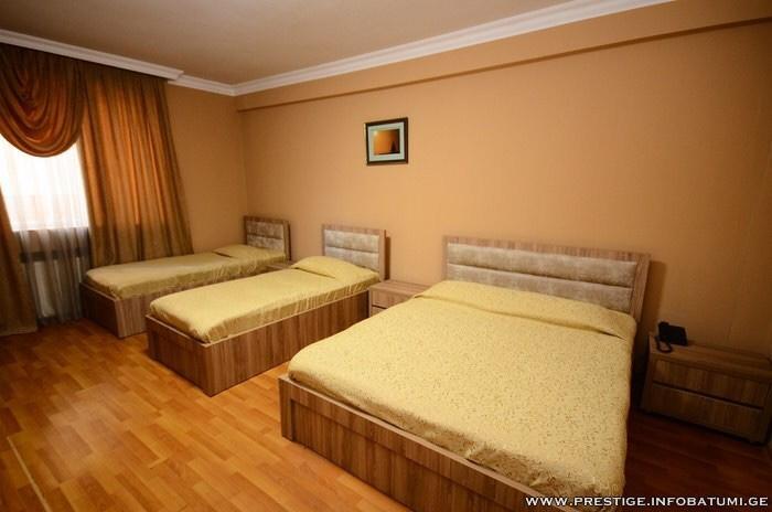 Prestige Hotel バトゥーミ エクステリア 写真